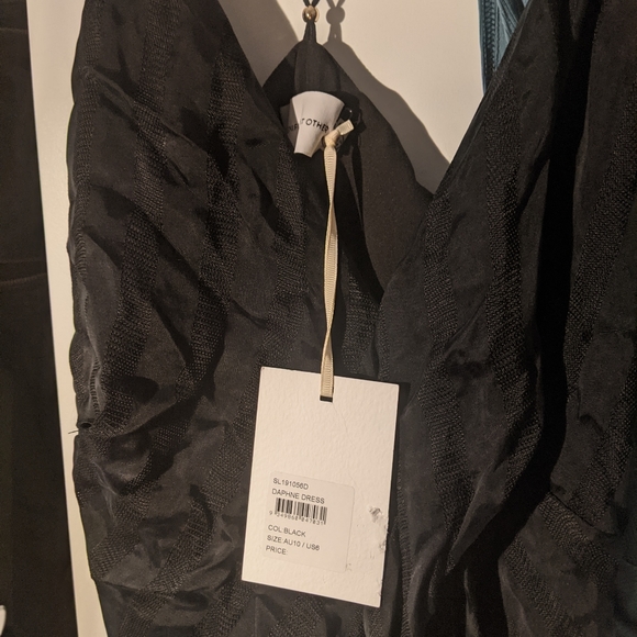 Significant Other Daphne dress - Picture 3 of 8